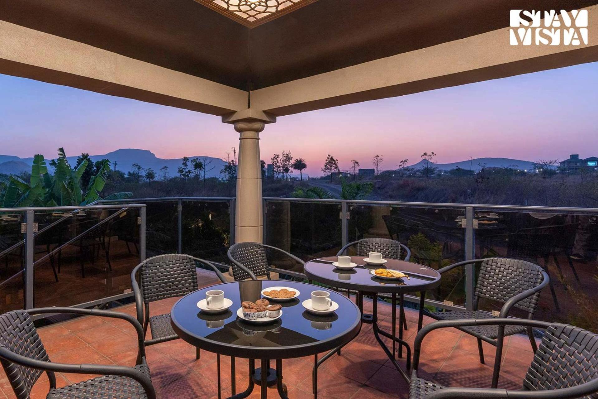 Stayvista'S Celeste Villa - Hill-View Retreat With Infinity Pool Nashik Exterior foto